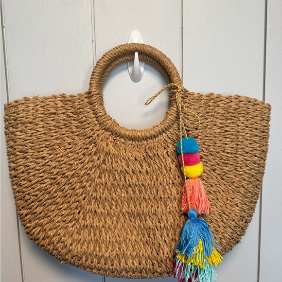 Handbags - NWOT Woven Straw Tote with Colorful Tassels